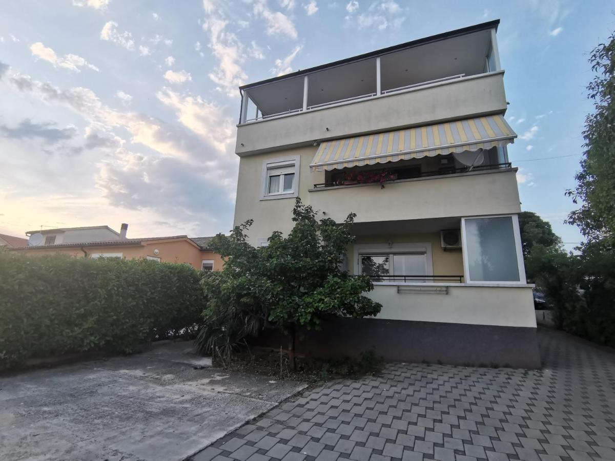 Nice Sunny Apartment Pula Exterior foto
