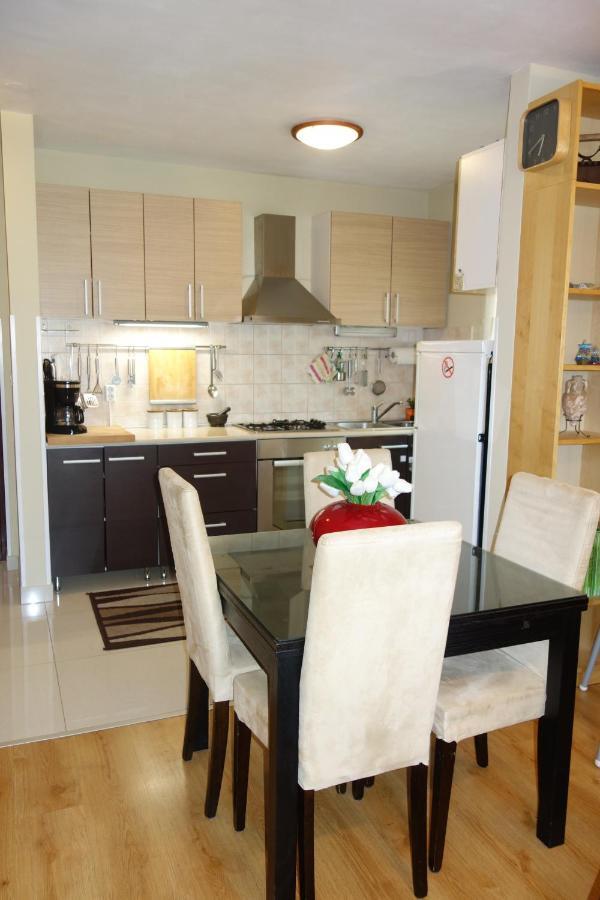 Nice Sunny Apartment Pula Exterior foto